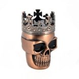 Dohányörlő fém koponya